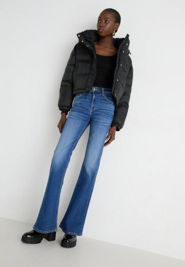 Высокие сапоги