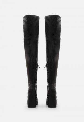 Широкие сапоги