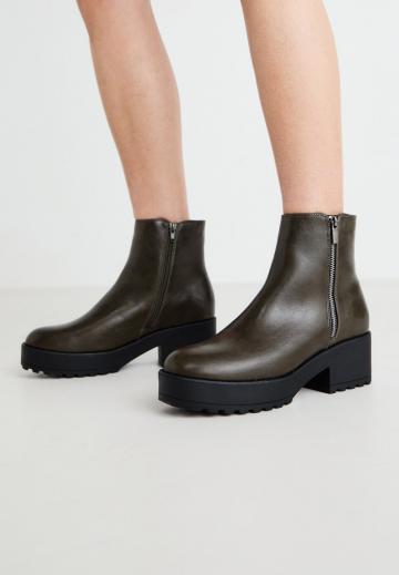 Полусапожки на платформе