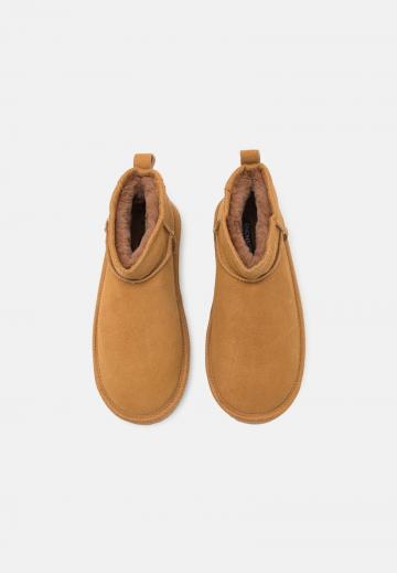 Широкие сапоги