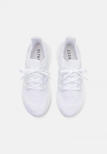 Беговые кроссовки