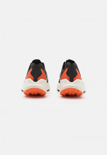 Беговые кроссовки