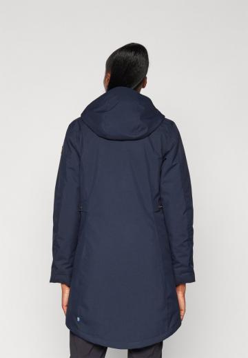 Спортивная куртка