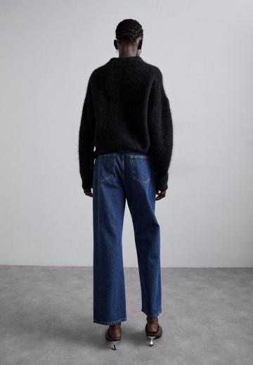 Джинсы бойфренда