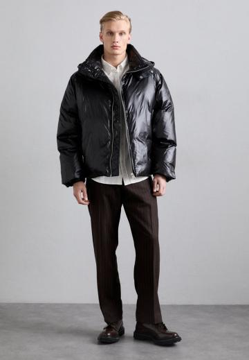 Ботинки на шнуровке