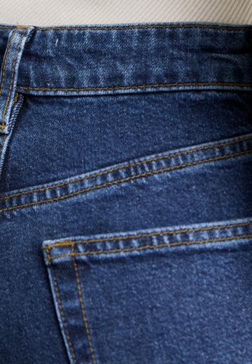 Прямые джинсы