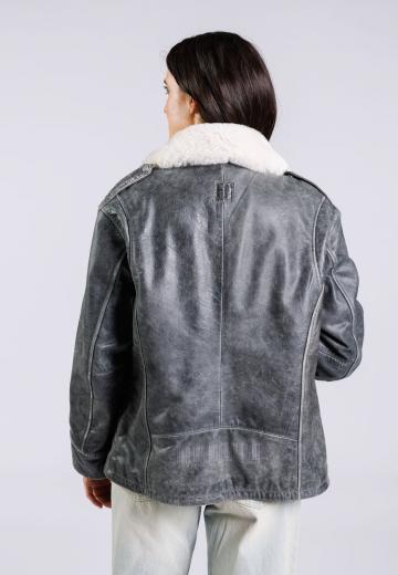 Кожаная куртка