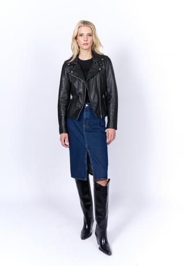 Короткая куртка