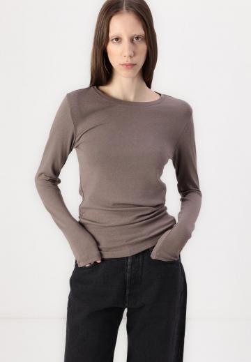 Свободные джинсы