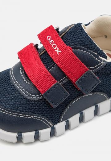 Детская обувь