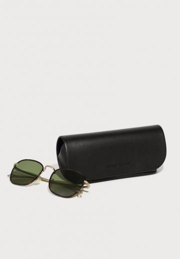 Солнечные очки