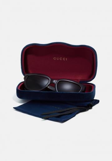 Солнечные очки