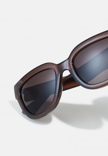 Солнечные очки