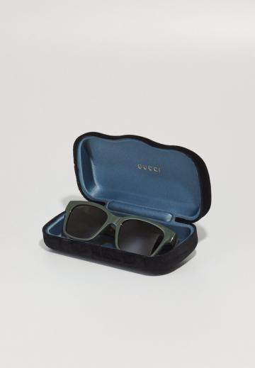 Солнечные очки