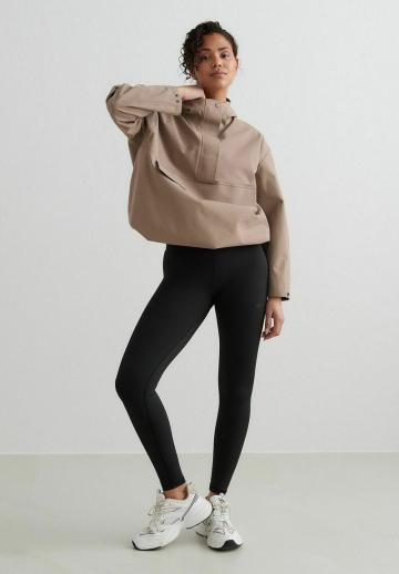 Спортивная куртка