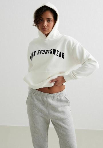 Спортивная толстовка