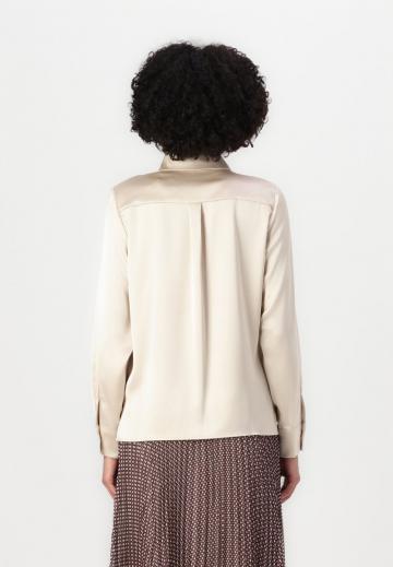 Атласная блузка