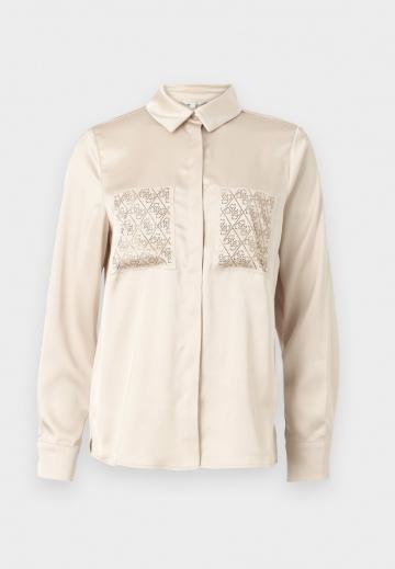 Атласная блузка