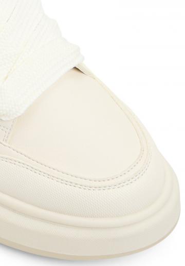 Ботинки на шнуровке