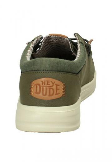 Ботинки на шнуровке