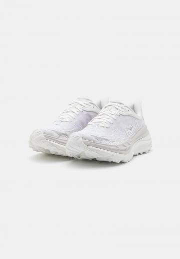 Беговые кроссовки