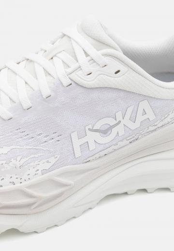 Беговые кроссовки