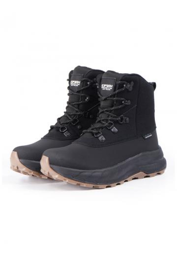 Спортивные сапоги