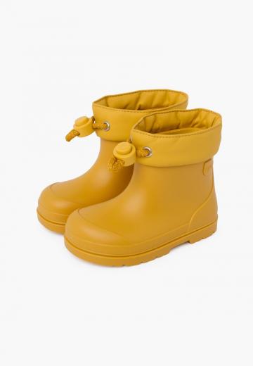 Резиновые сапоги