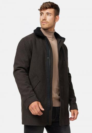 Короткое пальто