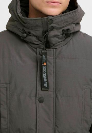 Зимняя куртка