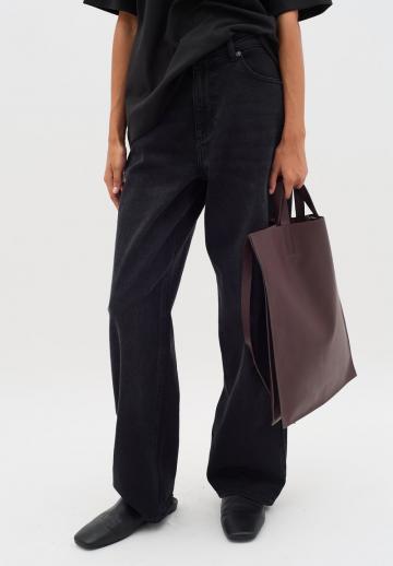 Прямые джинсы