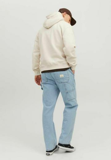 Свободные джинсы