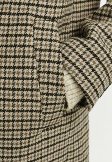 Шерстяное пальто