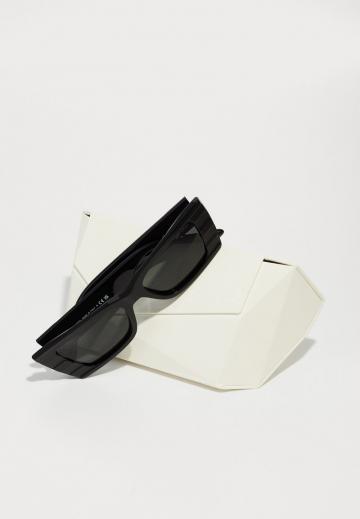 Солнечные очки