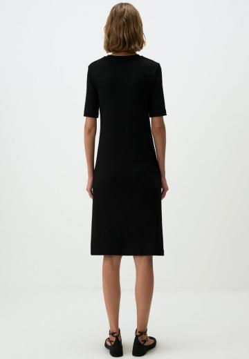 Вязаное платье