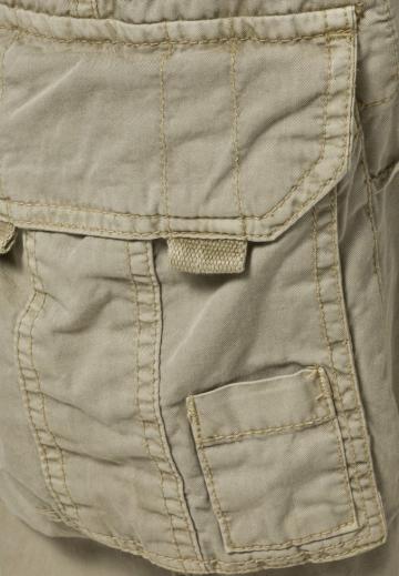 Брюки с накладными карманами