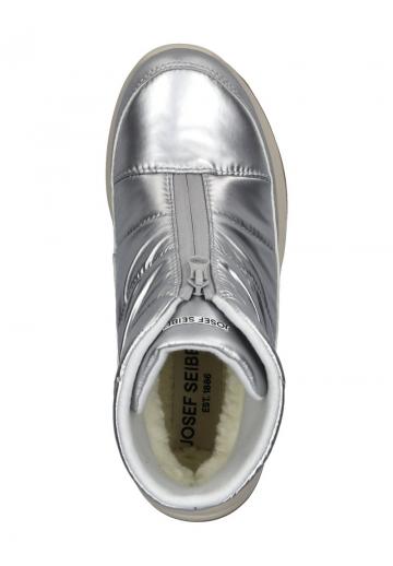 Зимние ботинки