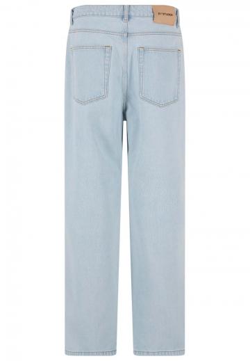 Свободные джинсы