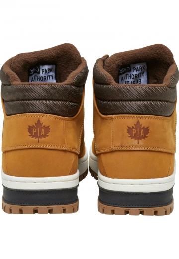 Ботинки на шнуровке