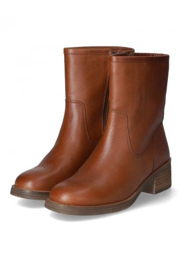 Зимние ботинки