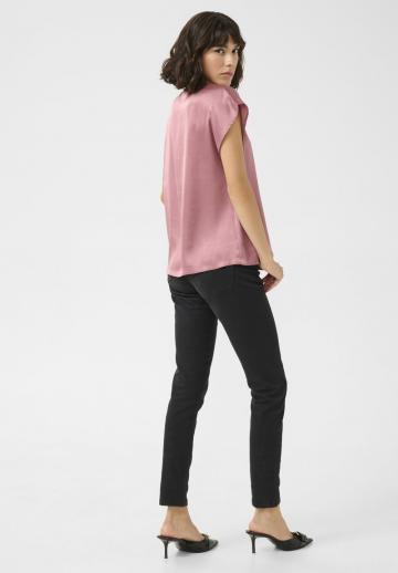 Атласная блузка