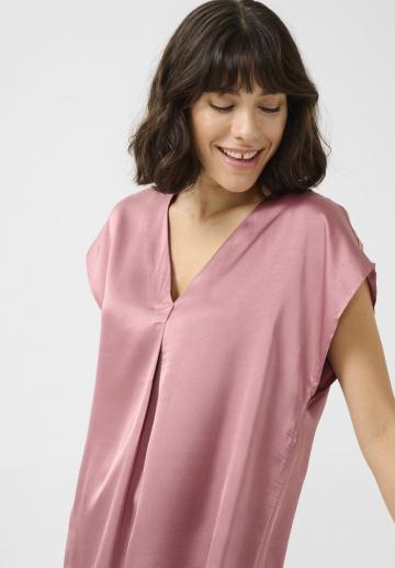 Атласная блузка