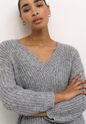 Пуловер с рукавом три четверти