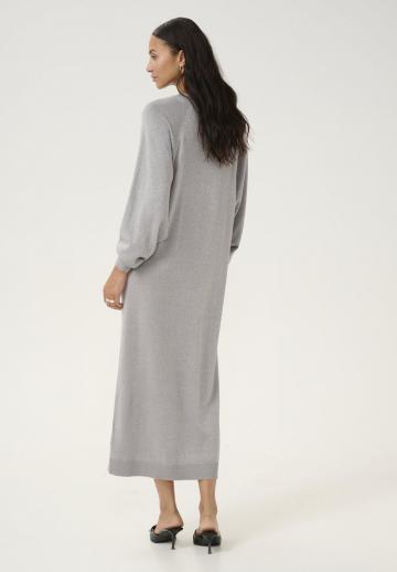 Вязаное платье