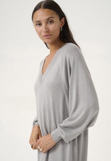 Вязаное платье