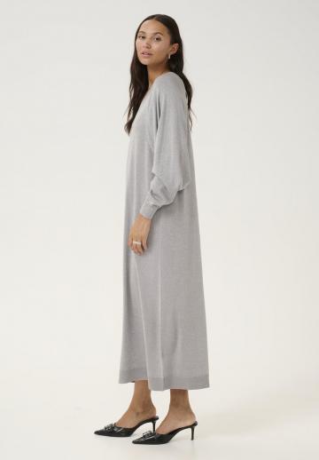 Вязаное платье