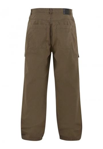 Брюки с накладными карманами