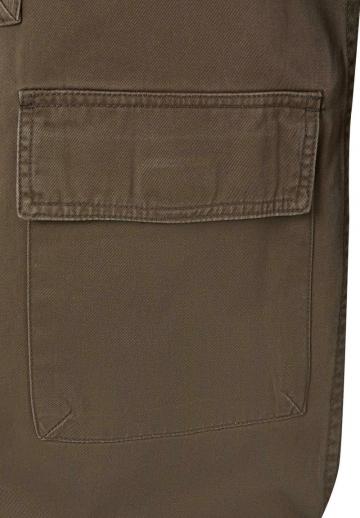 Брюки с накладными карманами