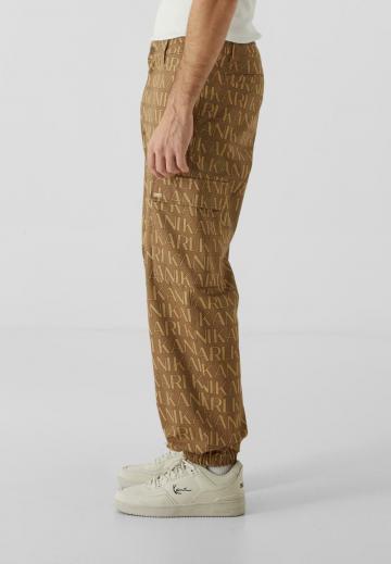 Брюки с накладными карманами