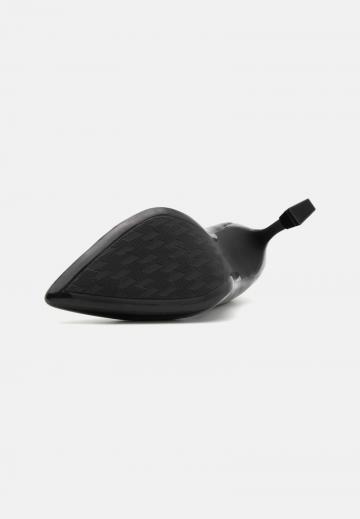 Туфли на высоком каблуке